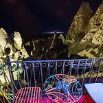 ホテル Caldera Cave 3*
