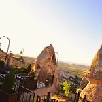 Caldera Cave 우치사르