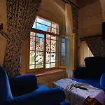 Hotel Caldera Cave 3*