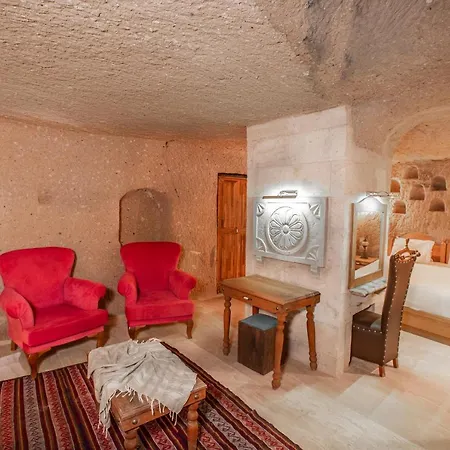 Caldera Cave & Restaurant