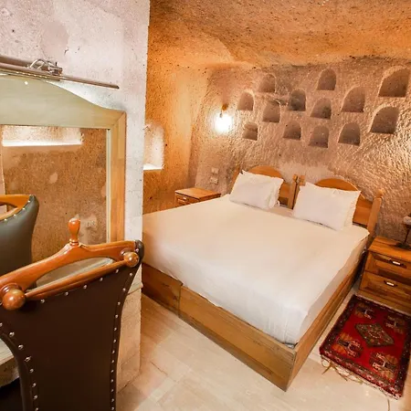 Caldera Cave & Restaurant Hotel