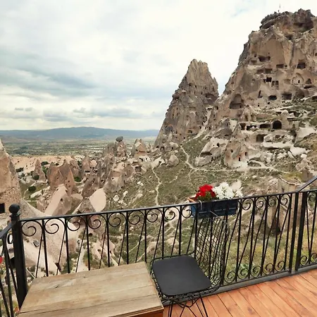 Caldera Cave & Restaurant Hotel 4*