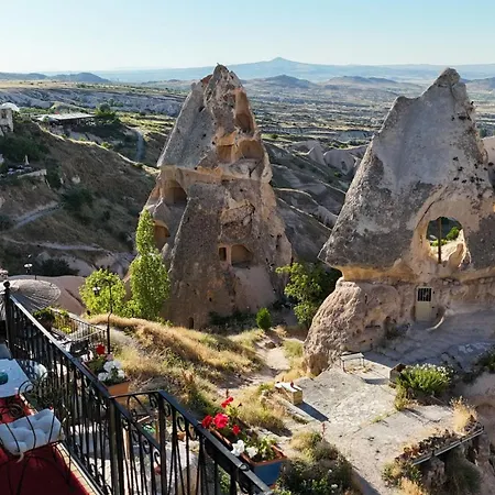 Hotel Caldera Cave & Restaurant