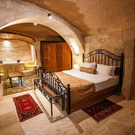 Hotel Caldera Cave & Restaurant 4*