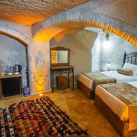 Caldera Cave & Restaurant Hotel