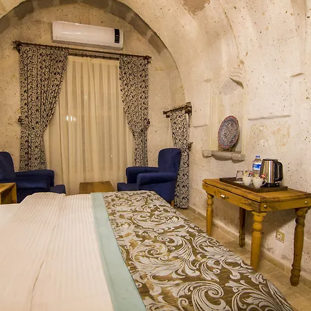 Caldera Cave & Restaurant 4*