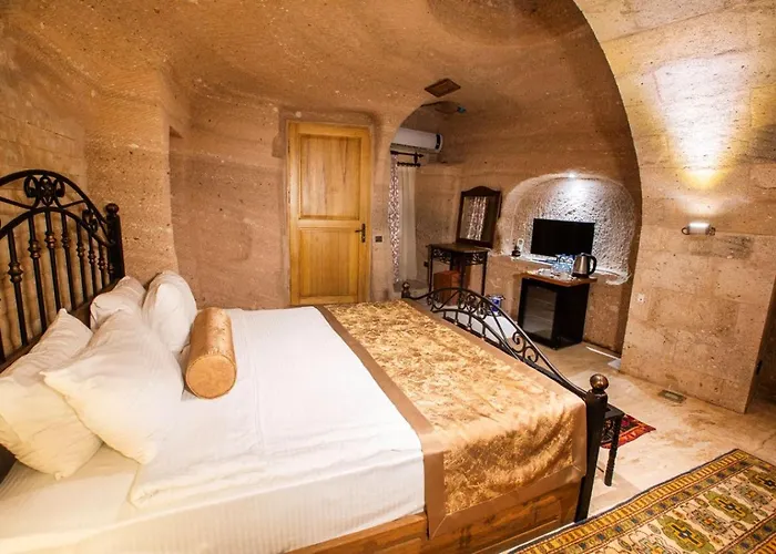 Caldera Cave Üçhisar