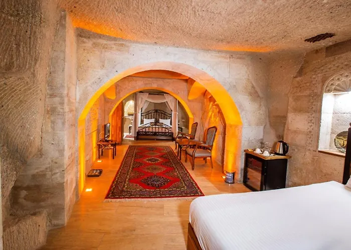 Hotel Caldera Cave