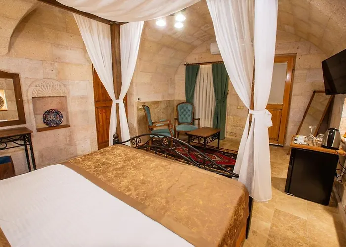 Hotel Caldera Cave 3*