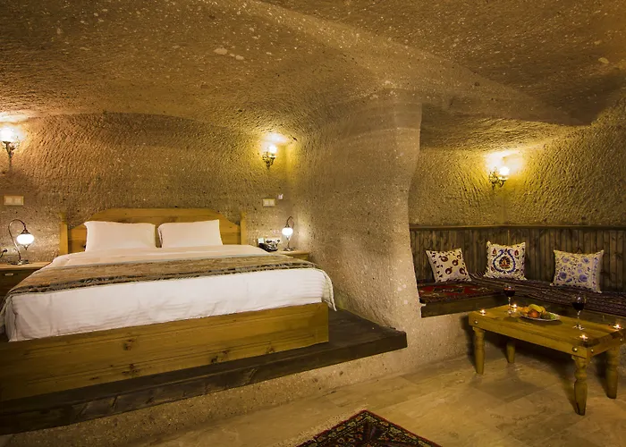 Caldera Cave Hotel 3*
